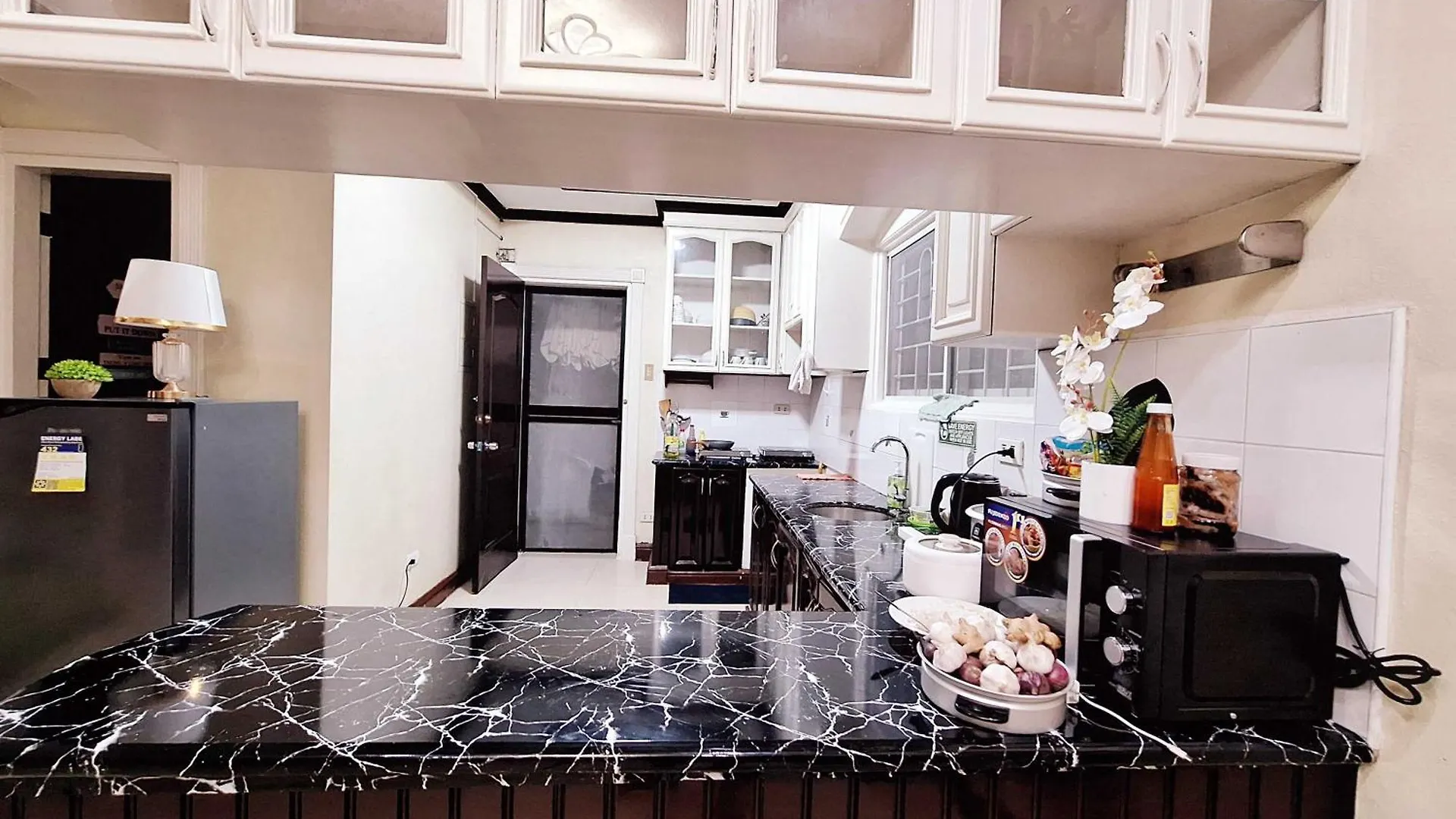 בית הארחה Ea4 Furnished Transient Room Apartment House Walking Distance To Sm Ecoland & Davao Coastal Road And Near Ecoland Bus Terminal